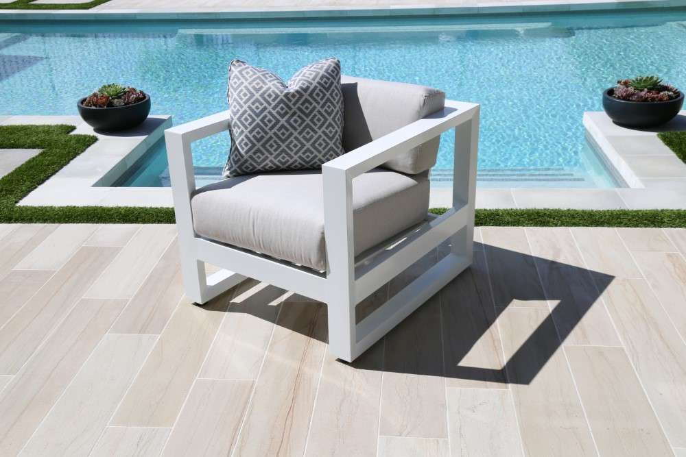 Sunset West - Newport Club Chair in Cast Silver, No Welt - SW4801-21-SLVR-STKIT veiw 3