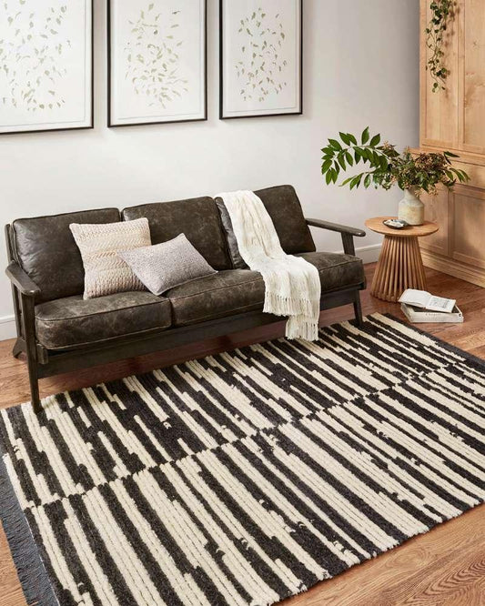 Chris Loves Julia x Loloi - Alice Cream / Charcoal 7-9in x 10 Area Rug - ALICALI-03CRCC79A0 veiw 2