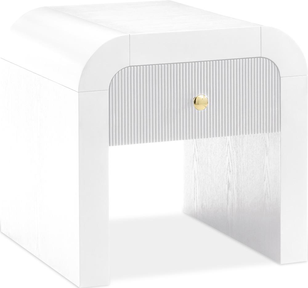 Meridian Furniture - Artisto White End Table - 888White-ET veiw 1