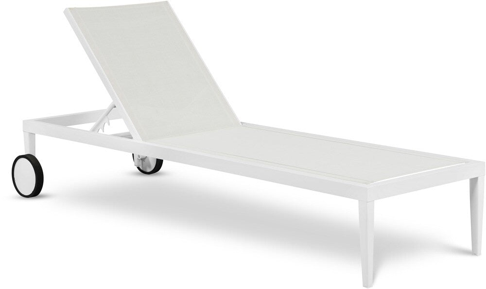 Meridian Furniture - Nizuc White Mesh Water Resistant Fabric Outdoor Patio Aluminum Mesh Chaise Lounge Chair - 373White veiw 1