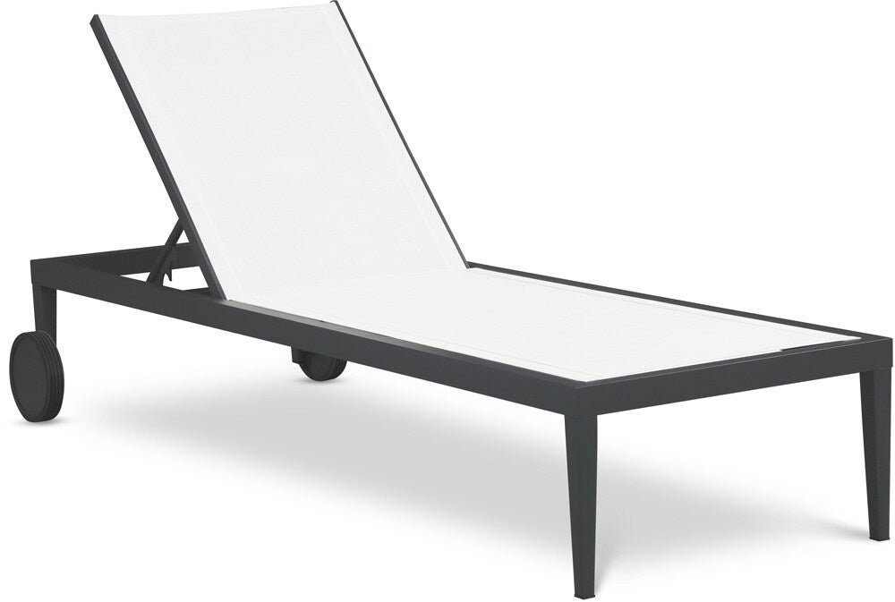 Meridian Furniture - Nizuc White Mesh Water Resistant Fabric Outdoor Patio Aluminum Mesh Chaise Lounge Chair - 374White veiw 1