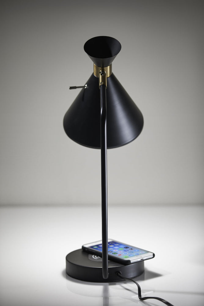 Adesso Home - Maxine AdessoCharge Desk Lamp - 4507-01 view 3