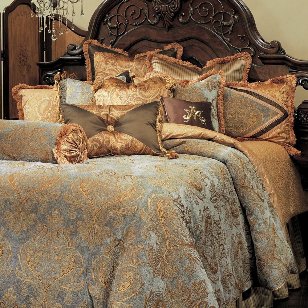 AICO by Michael Amini - Elizabeth 13pc King Comforter Set in Aqua - BCS-KS13-ELZBTH-AQA veiw 1
