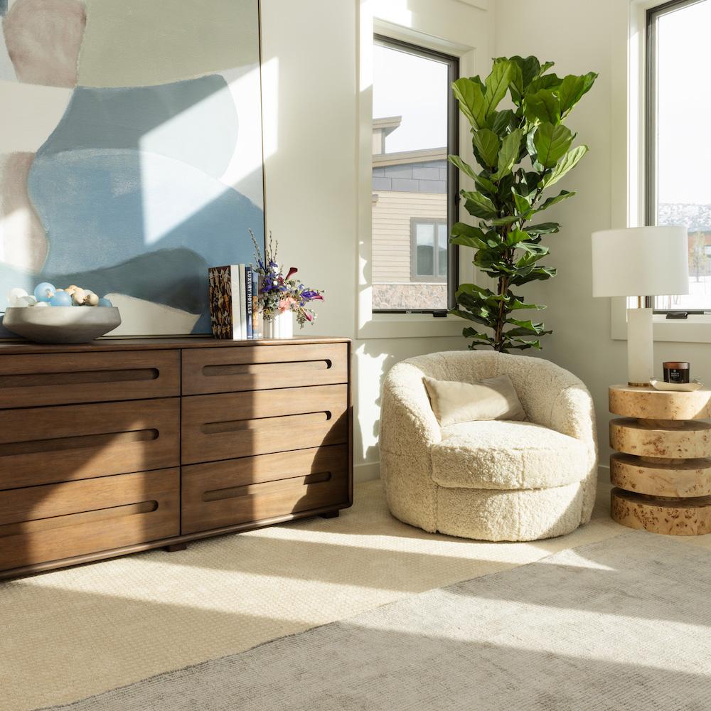 Alder & Tweed - Foster Solid Wood with Poplar Veneer 4 Circular Design Toasted Burl Brown 17.5in Side Table - AT9273-TSB veiw 7