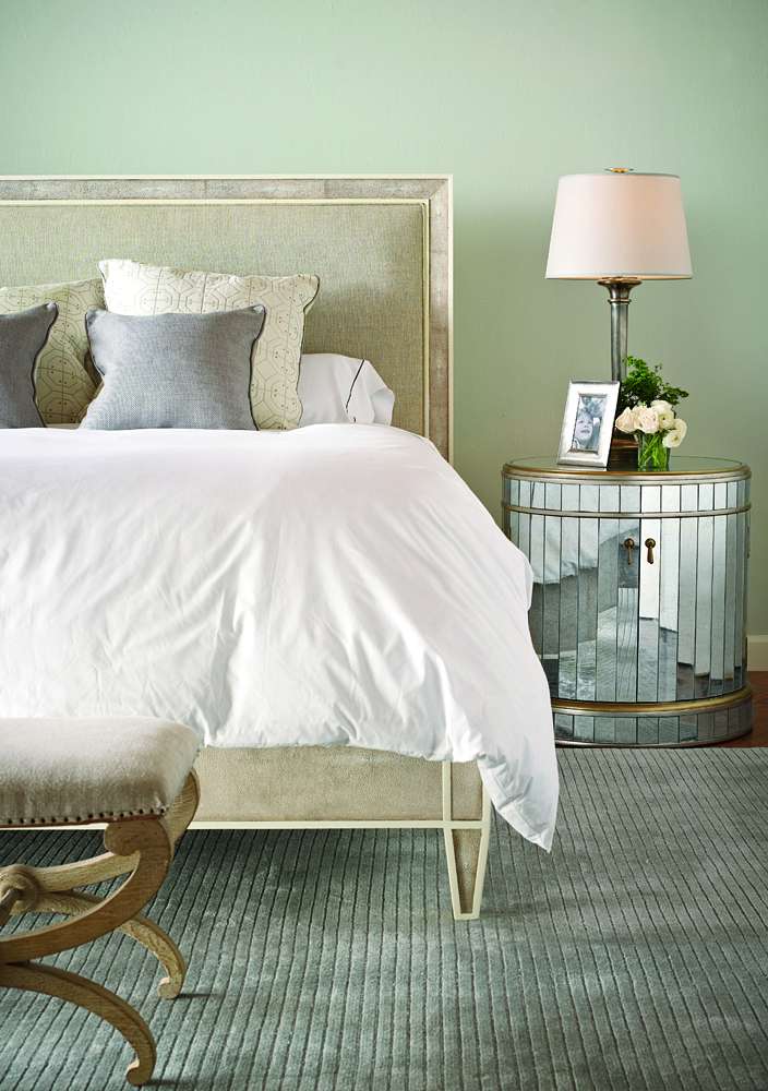 Century Furniture - Monarch - Taylor Bed - Queen - MN5496Q veiw 3