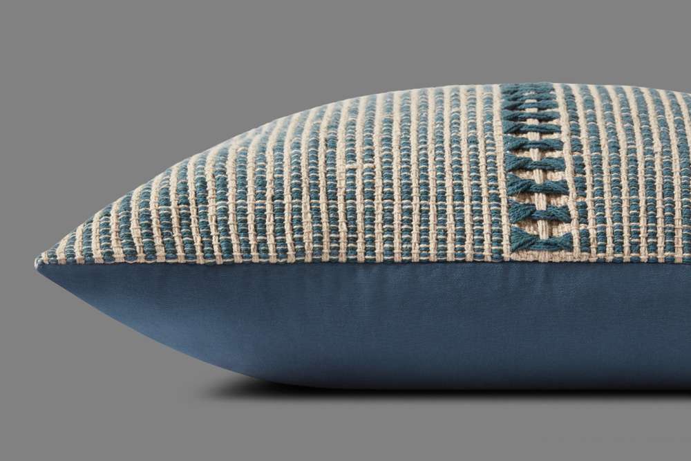 Chris Loves Julia x Loloi - Harvey Blue / Natural 22 x 22 Cover w/Poly Pillow - PSETPCJ0018BBNAPIL3 veiw 3