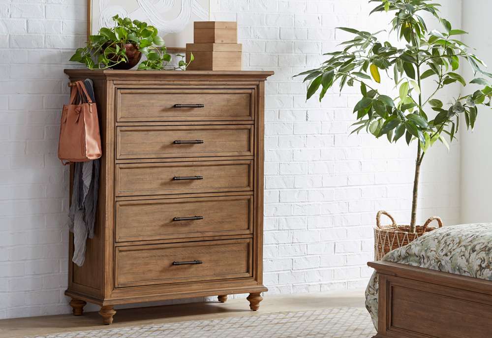 Emery Park - Hensley Chest in Honey Finish - I3002-456 veiw 2
