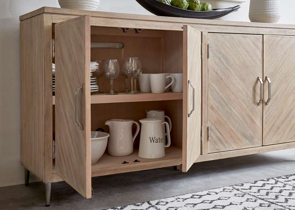 Emery Park - Maddox Sideboard in Biscotti Finish - I644-6808 veiw 3