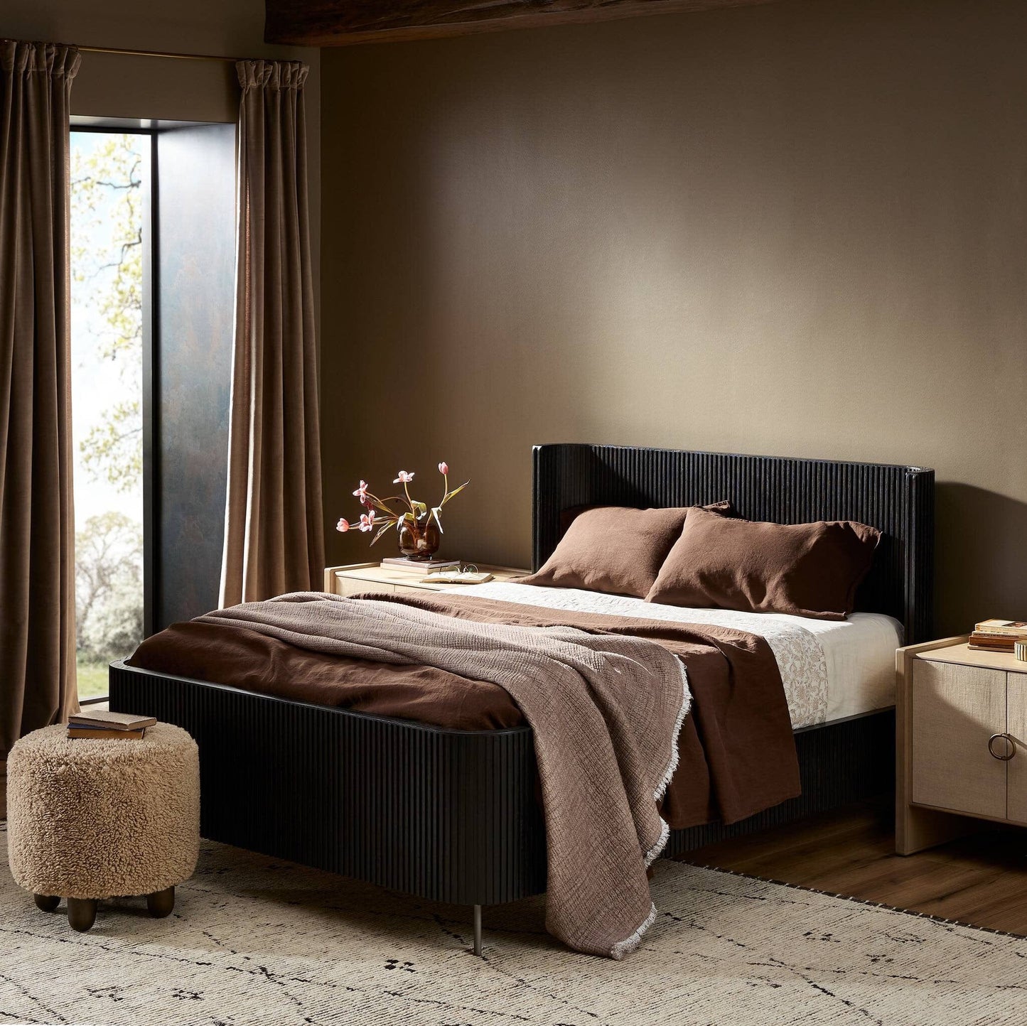 Four Hands - Collins - Fletcher Bed - Distressed Black - Queen - 108786-005 veiw 11