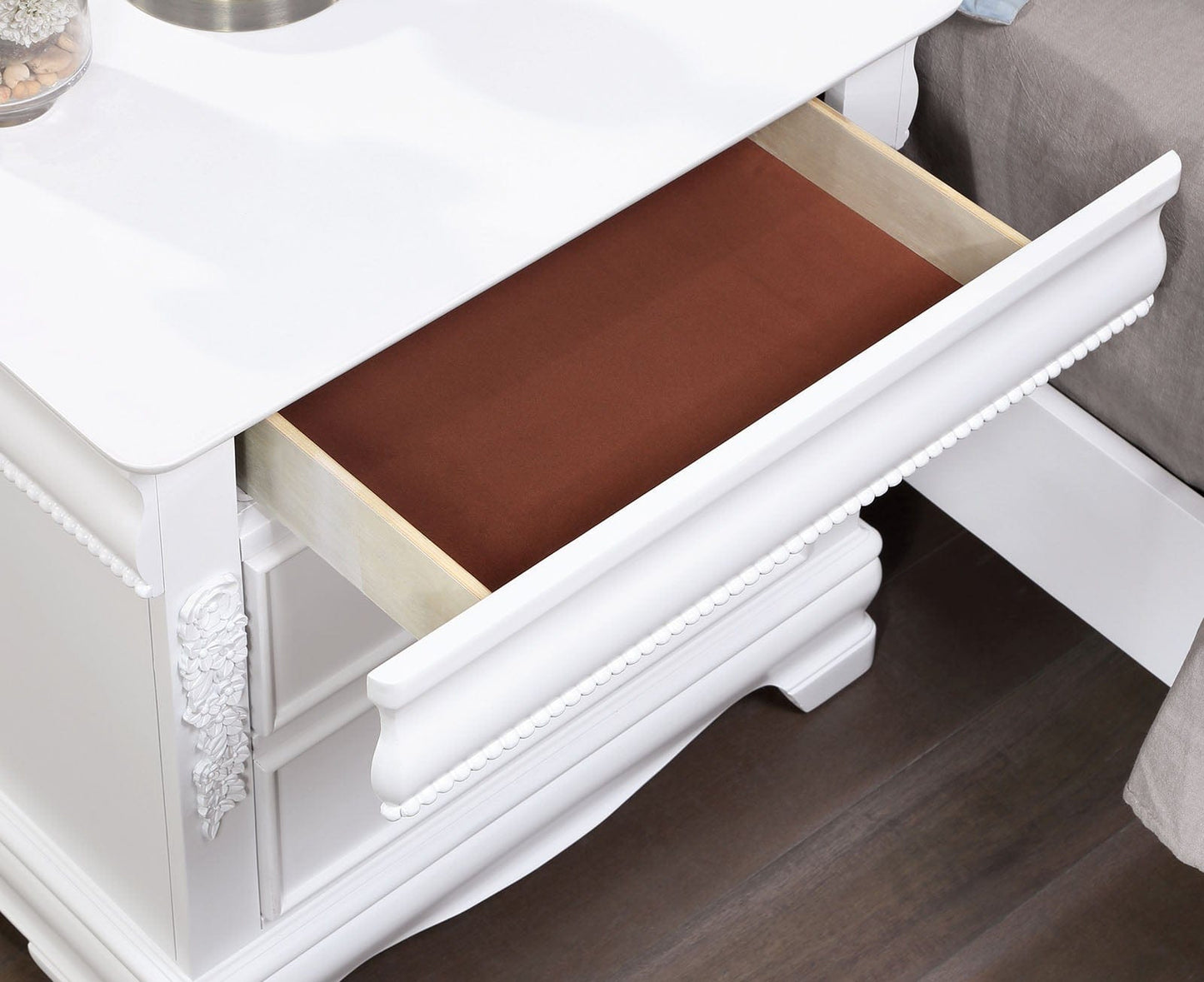 Furniture of America - Alecia Nightstand w/ USB in White - CM7458WH-N View 3