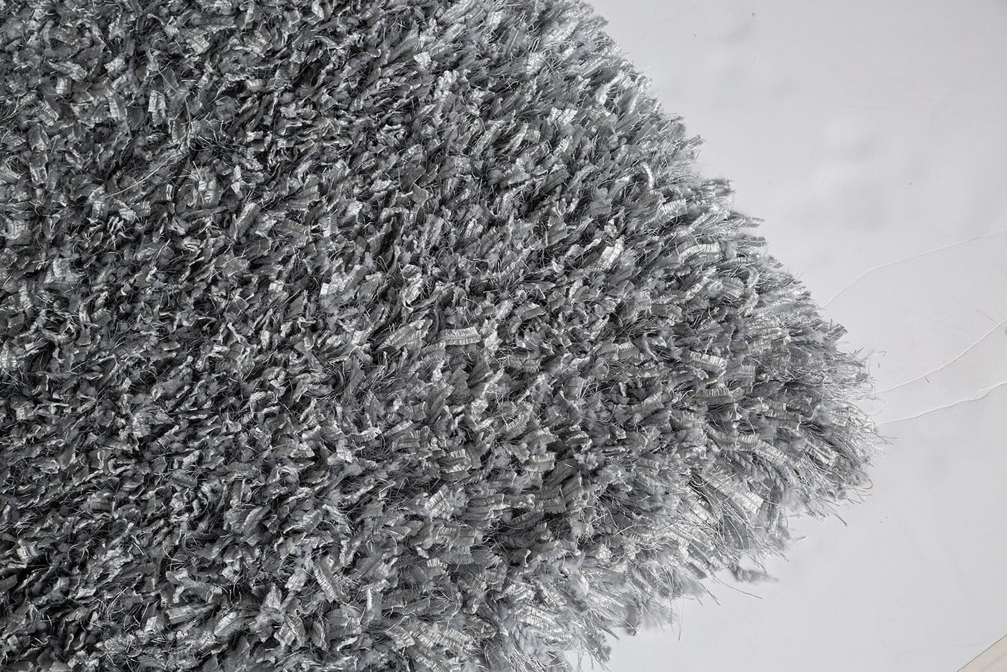 Furniture of America - Annmarie 5' X 7' Area Rug in Silver - RG4104 View 3