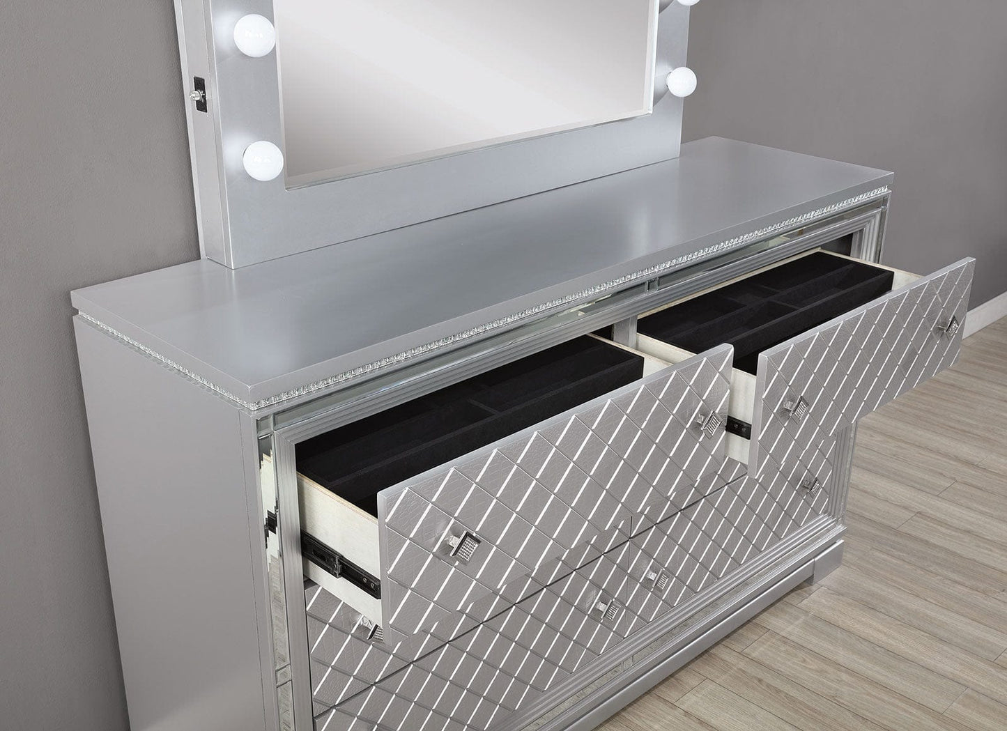 Furniture of America - Belleterre Dresser in Silver - CM7518D View 2