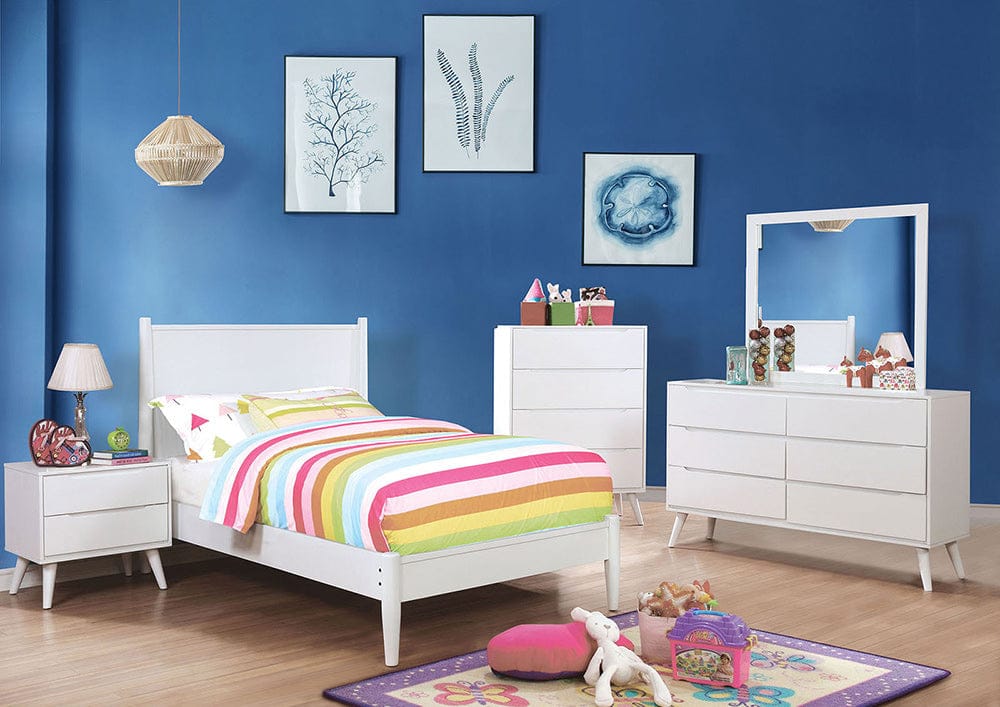 Furniture of America - Lennart Ii Chest in White - CM7386WH-C View 2