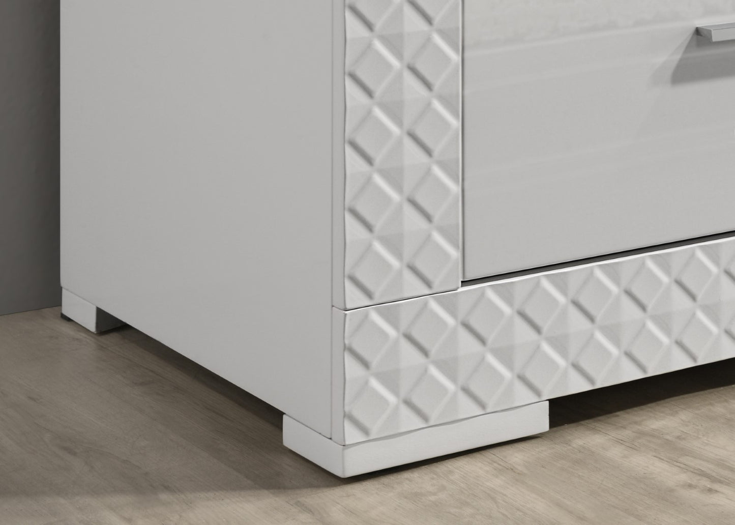 Furniture of America - Whitby Dresser in White - FM7216WH-D View 3