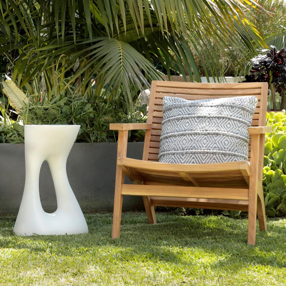 Henry & Mason - Wexler Lightweight Concrete Side Table in White - DV7295 veiw 4
