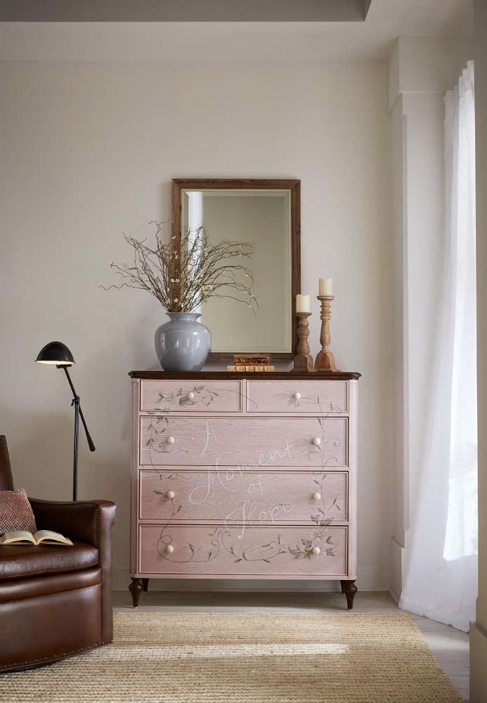 Hooker Furniture - Susan G. Komen Moment of Hope Chest - 5000-85001-61 veiw 4