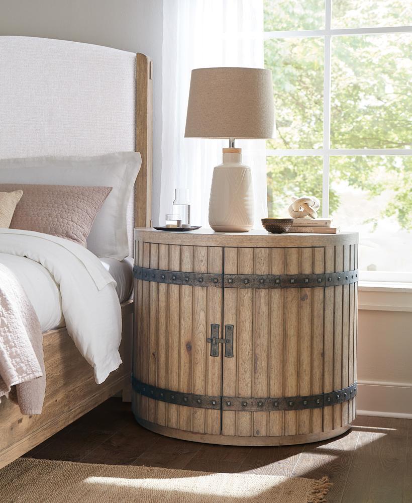 Hooker Furniture - Vineyard Row Demilune Nightstand - 6952-90115-80 veiw 4