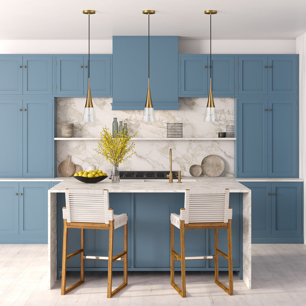 Hudson & Canal - Myra 7.5in Wide Pendant with Glass Shade in Brass/Clear - PD0756