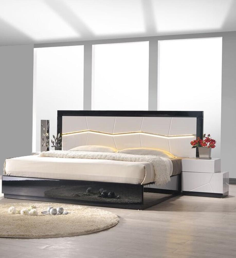 J&M Furniture - Turin 3-Piece King Bedroom Set veiw 1