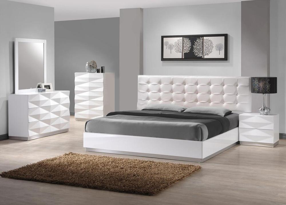 J&M Furniture - Verona 5-Piece Queen Bedroom Set veiw 1
