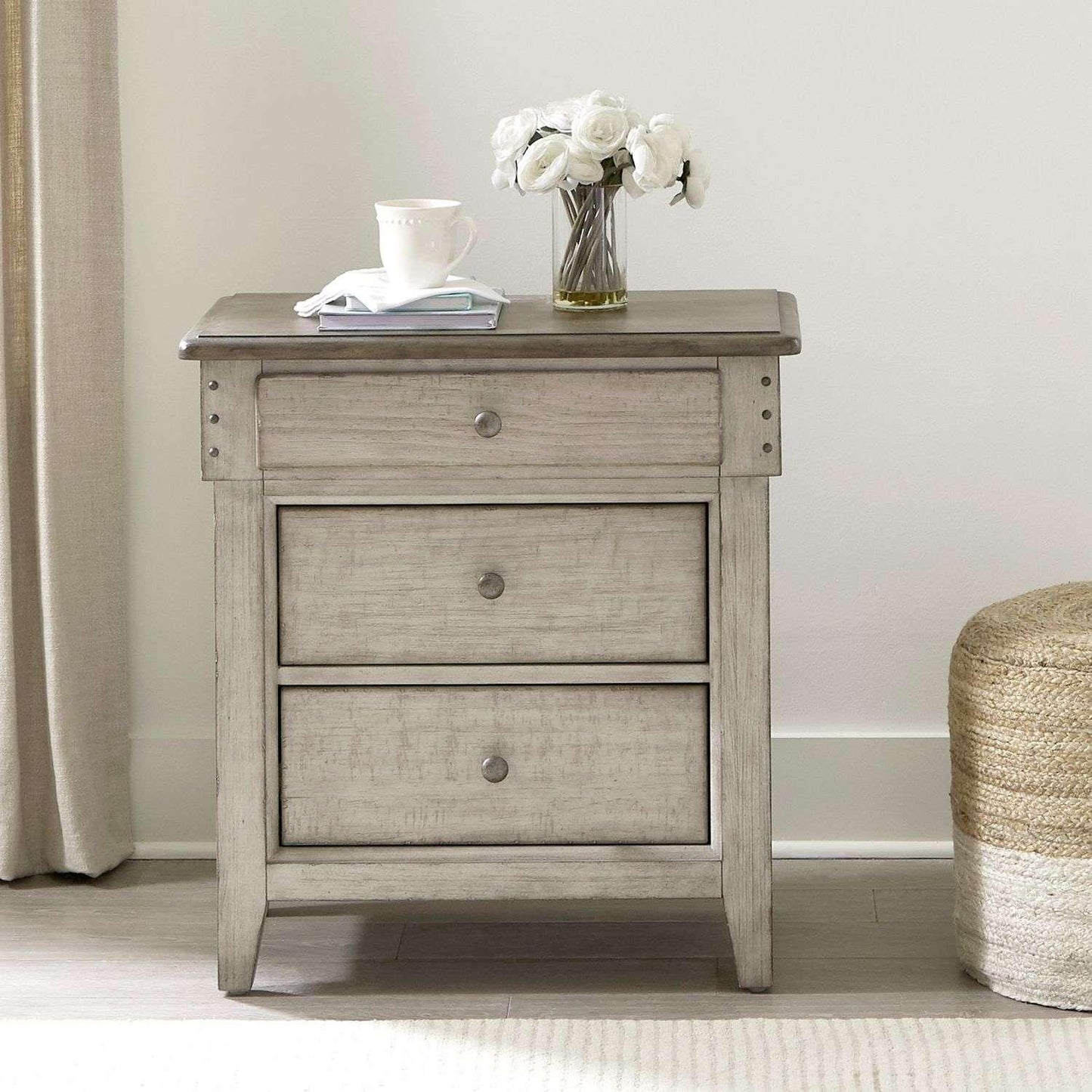 Liberty Furniture - Ivy Hollow 3 Drawer Night Stand w/ Charging Station - 457-BR61 veiw 7