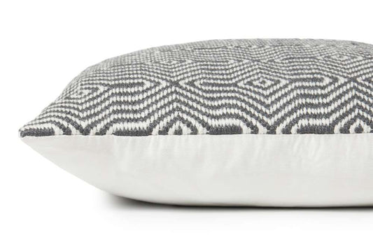 Loloi - P0339 Charcoal / White 22in x 22in Cover Only Pillow - P051P0339CCWHPIL3 veiw 2