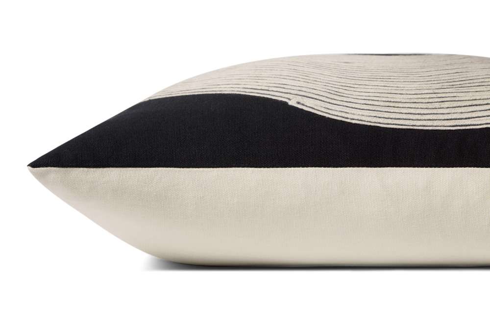 Loloi - PLL0035 Black / Natural 18in x 18in Cover Only Pillow - P093PLL0035BLNAPIL1 veiw 3