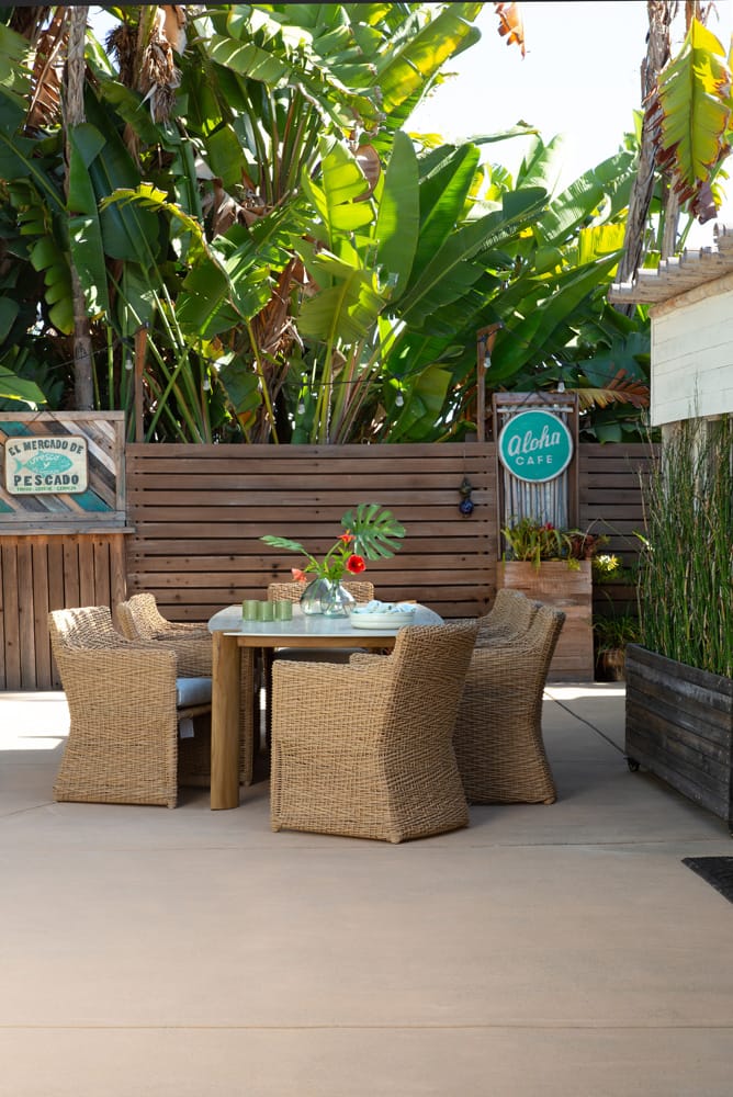 Margaritaville - Somerset Rectangular Dining Table - MV-9101-T90 view 5