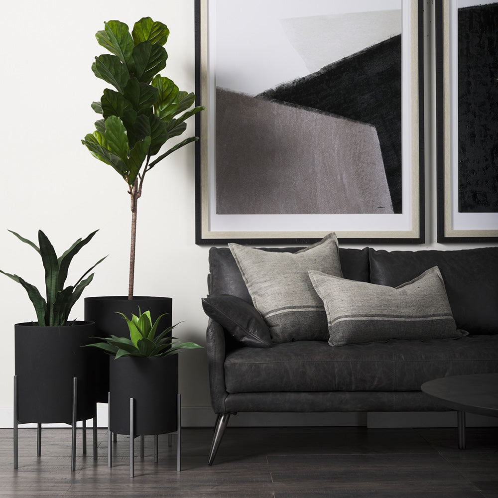 Mercana - Claypoole Black Plant Stands (Set of 3) - 68841_CLOSEOUT view 10