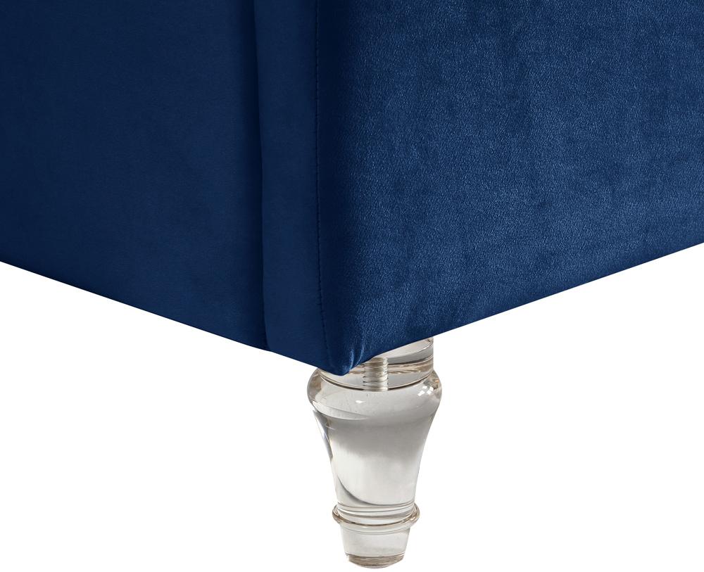 Meridian Furniture - Kira Navy Velvet Queen Bed - KiraNavy-Q veiw 7