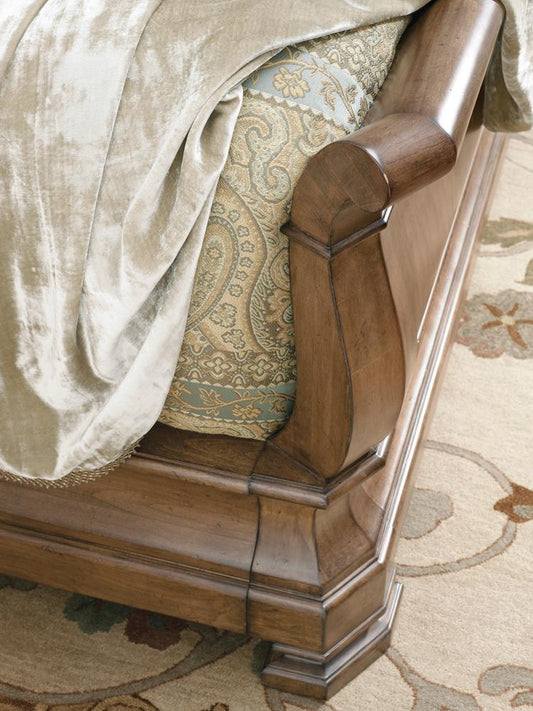 Universal Furniture - New Lou Louie Ps Sleigh King Bed - 07176B veiw 2