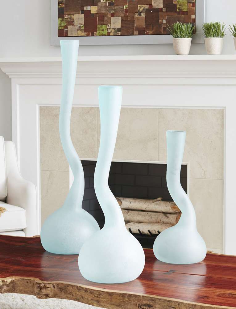 Phillips Collection - Frosted Corkscrew Vase, MD - ID74396 veiw 4