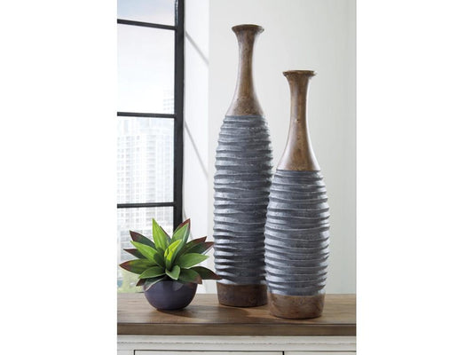 Signature Design by Ashley - Blayze Vase Set (Set of 2) in Antique Gray/Brown - A2000388 veiw 2