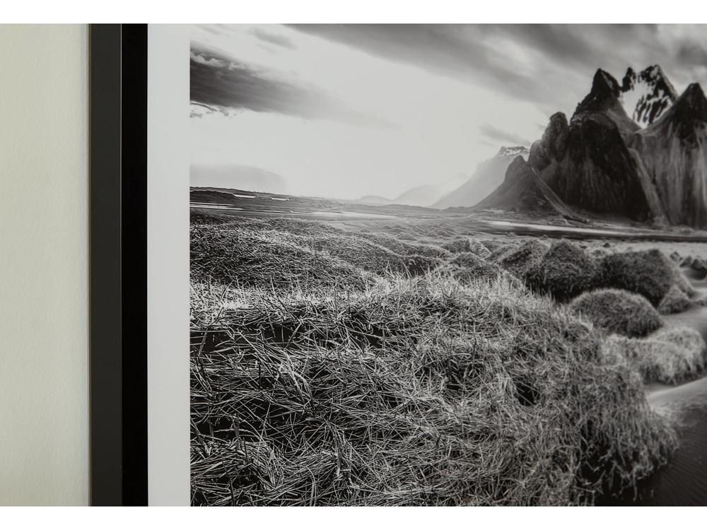 Signature Design by Ashley - Delstone Wall Art in Black/White - A8000424 veiw 4