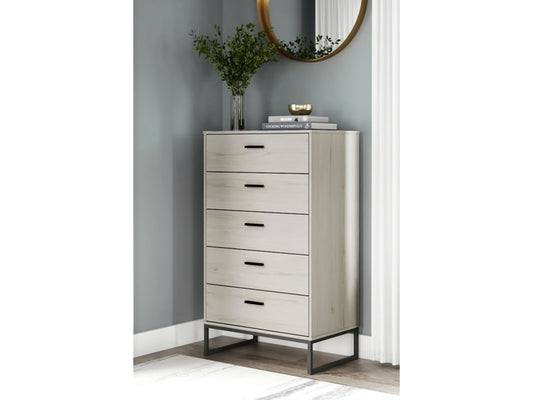 Signature Design by Ashley - Socalle Five Drawer Chest in Natural - EB1864-245 veiw 2