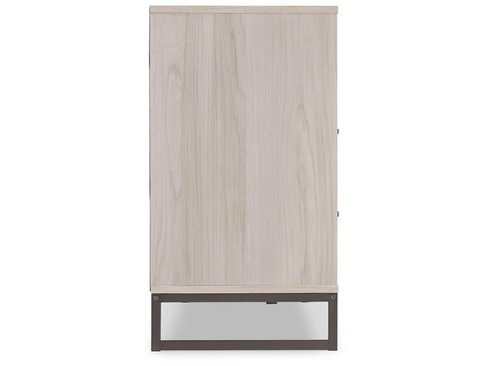 Signature Design by Ashley - Socalle Six Drawer Dresser in Natural - EB1864-231 veiw 4