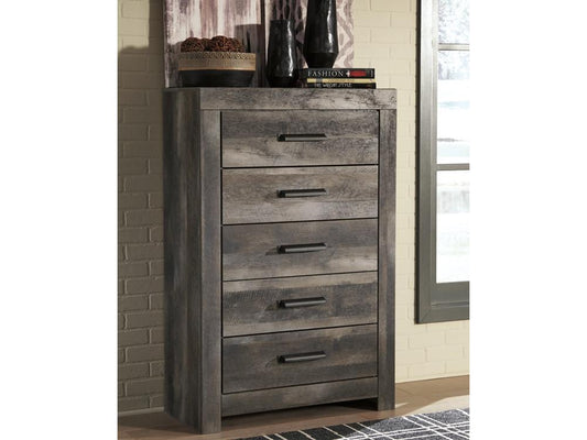 Signature Design by Ashley - Wynnlow Five Drawer Chest in Gray - B440-46 veiw 2