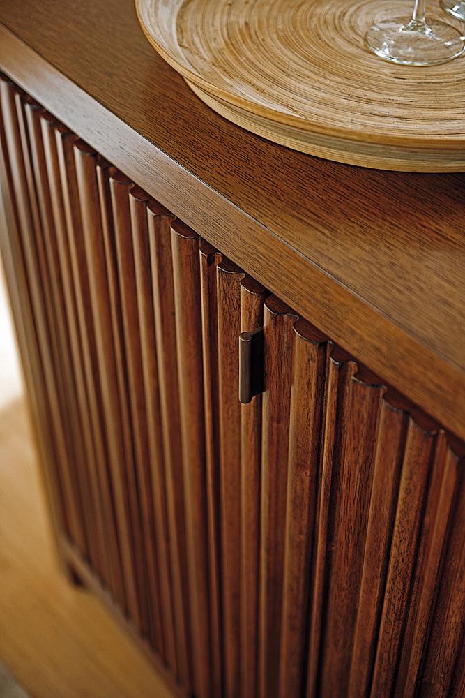 Tommy Bahama Home - Island Fusion Sapporo Buffet - 556-852 veiw 7