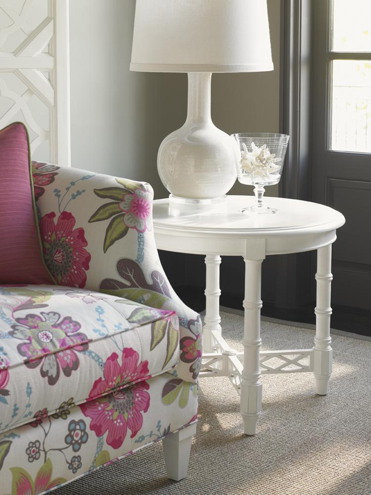 Tommy Bahama Home - Ivory Key Edgehill Round Lamp Table - 543-950 veiw 3