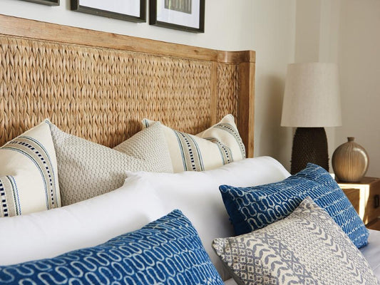 Tommy Bahama Home - Los Altos Ivory Coast Woven Bed Queen - 566-133C veiw 2