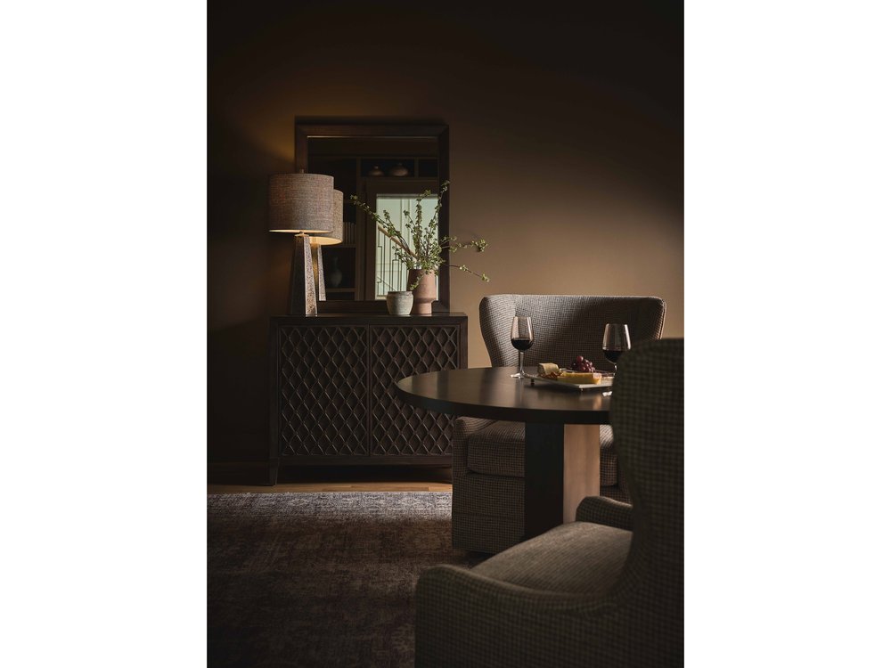 Universal Furniture - Fenwick Hall Chest - U600846 view 11