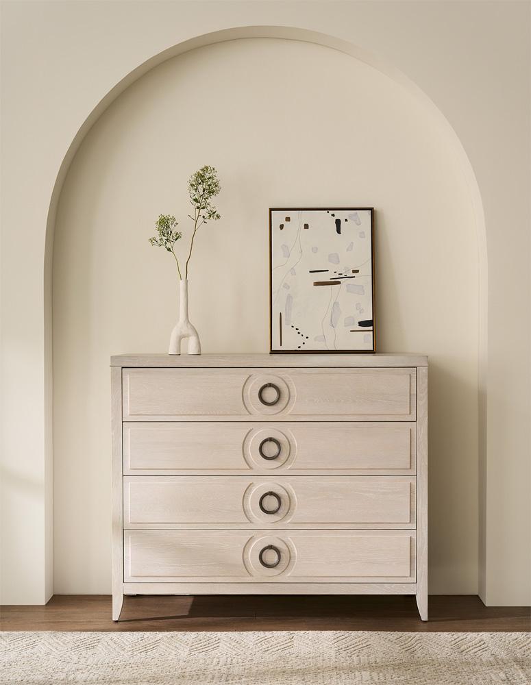 Universal Furniture - Lizmore Chest - White Oak - U428140 veiw 4