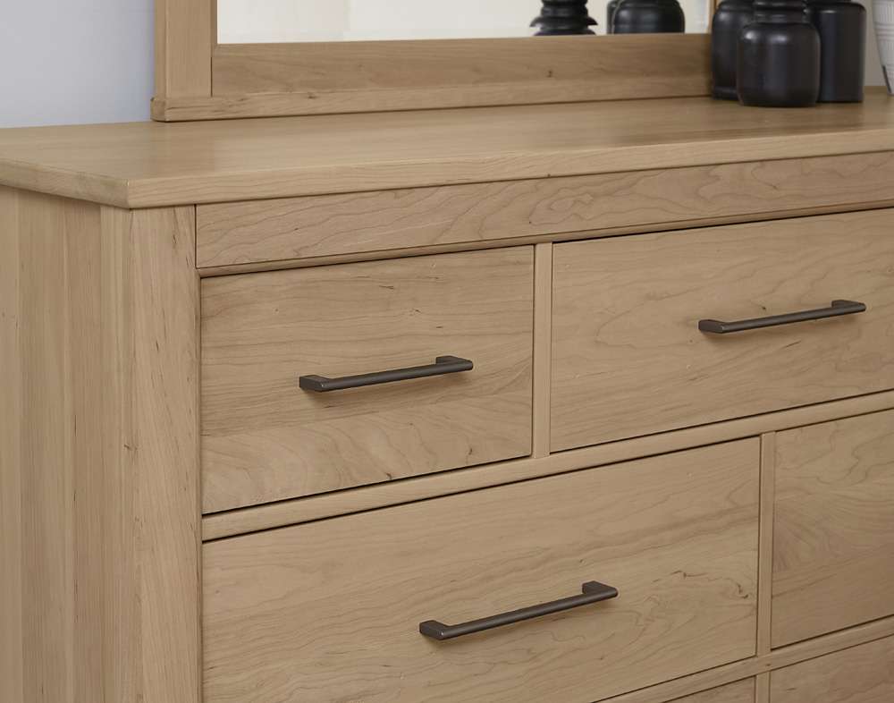 Vaughan Bassett - Crafted Cherry - Artisan and Post Dresser With 7 Drawers - 154-003 veiw 7