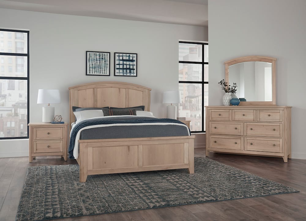 Vaughan Bassett - Woodbridge - Dresser - 7 Drwr - Clear Maple - 822-003 view 9
