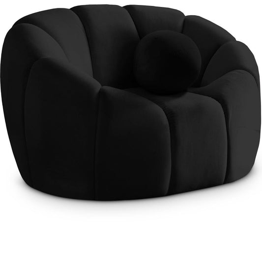 Meridian Furniture Elijah Collection