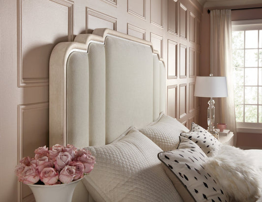 Hooker Furniture Nouveau Chic Collection