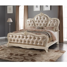 Queen Beds by Meridian Furniture