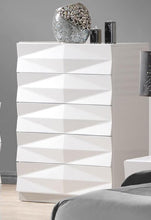 J&M Furniture Verona Collection