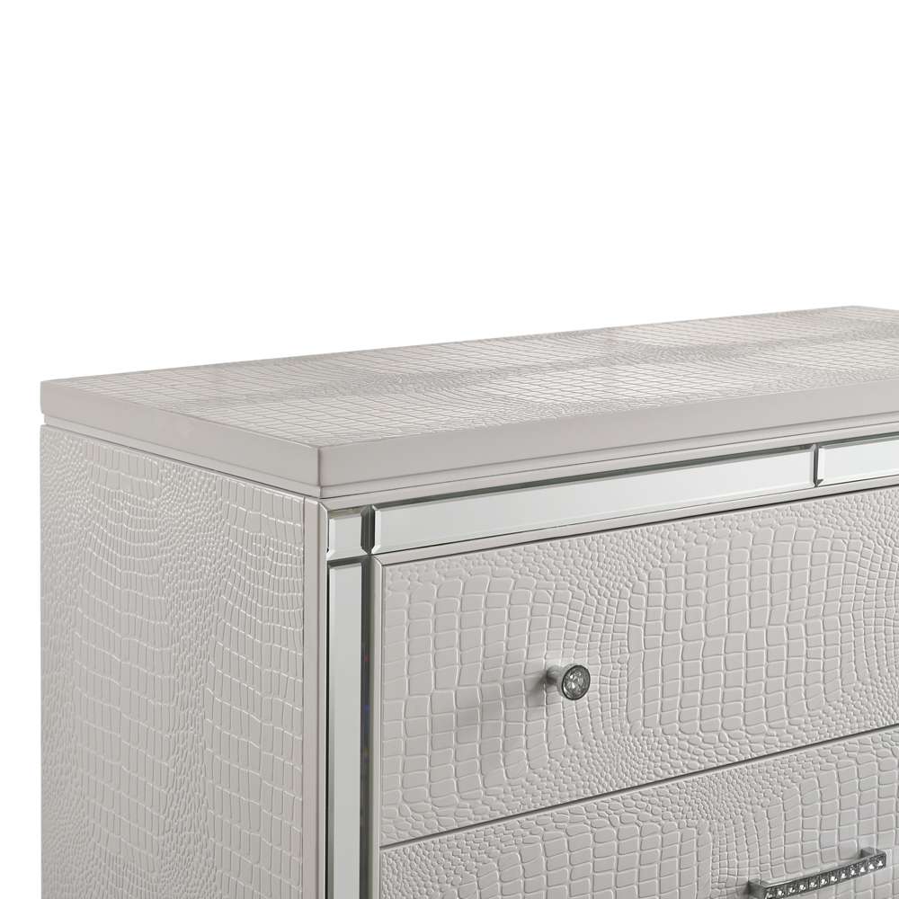 New Classic Furniture - Valentino Chest-White - BA9698W-070 veiw 4