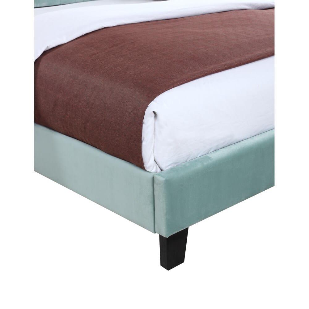Wallace & Bay - Dalton Aqua Velvet Full Upholstered Bed with Tufted, Padded Headboard, And Platform-Style Base - B510021 veiw 3
